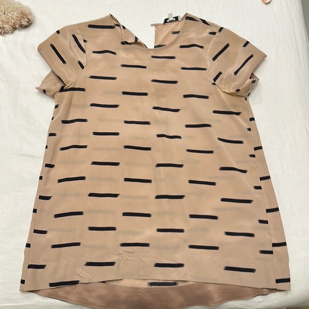 Madewell silk shirt. Longer in back to cover up. Size Small